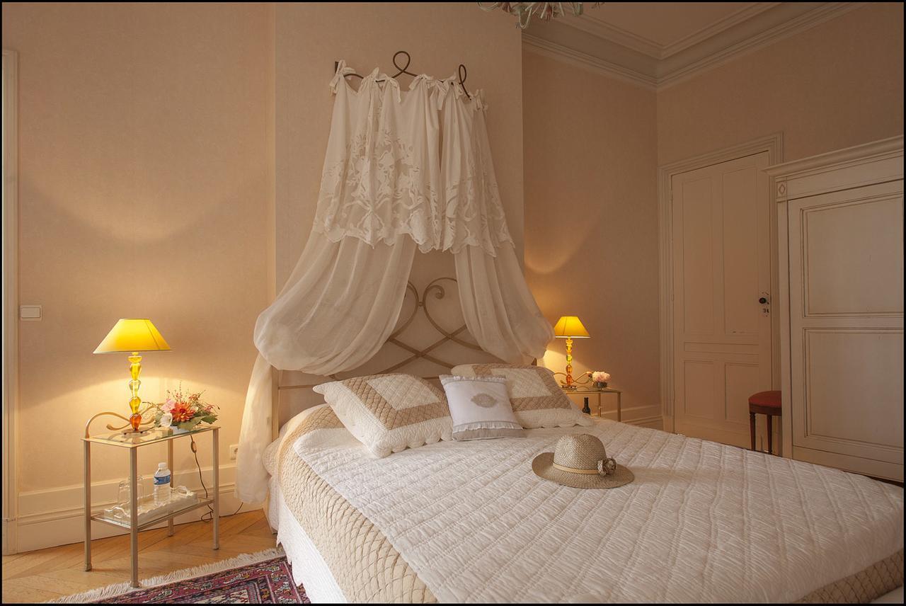 Chateau De La Riviere Bed and Breakfast La Riviere  Exterior foto